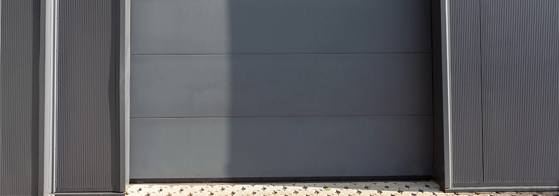 Cardale Up And Over Garage Door Repair in Riverview, Florida