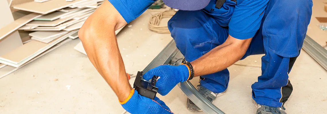 Fix Vinyl Garage Door Loud Noise in Riverview, FL