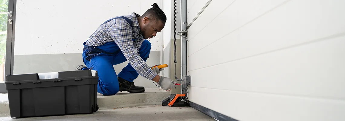 Repair Garage Door Not Closing But Light Flashing in Riverview